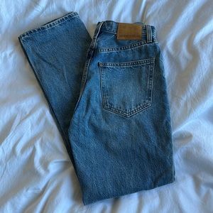 Aritzia Denim Forum High Rise Loose